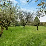 2 Bed In Scarborough Oc-79523 * Sawdon