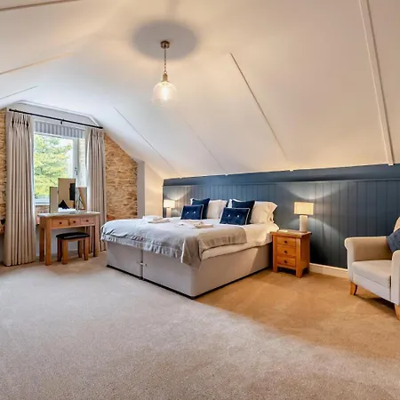 2 Bed In Scarborough Oc-79523 *