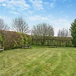 2 Bed In Scarborough Oc-79523 Sawdon